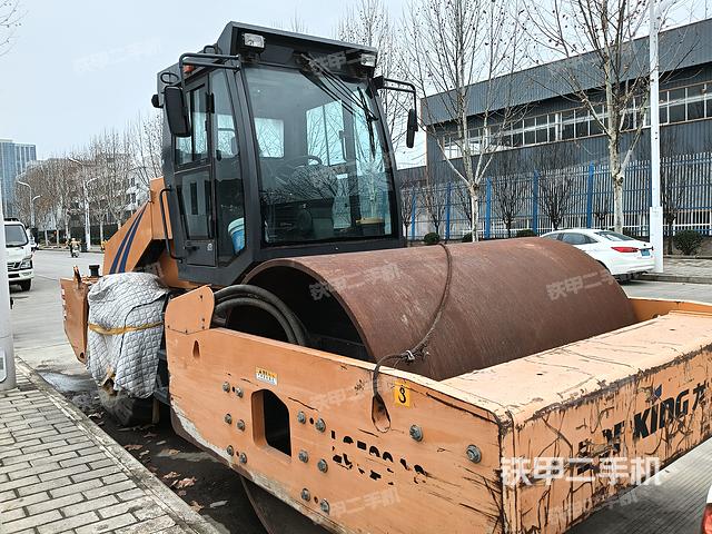 驾驶室操作台（设备外观及核心部件）