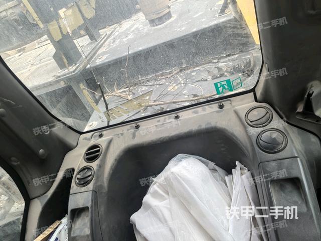 后窗玻璃角標(biāo)(駕駛室部分) 后窗玻璃角標(biāo)(駕駛室部分)