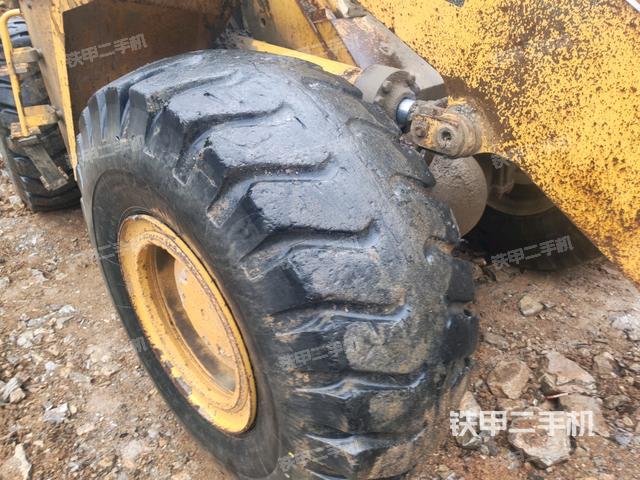 右后輪(行走機(jī)構(gòu)) 右后輪(行走機(jī)構(gòu))