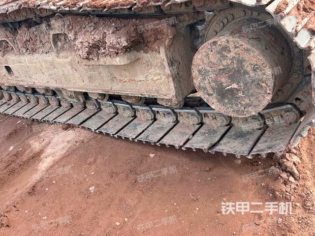 右驅(qū)動(dòng)輪（行走機(jī)構(gòu)）