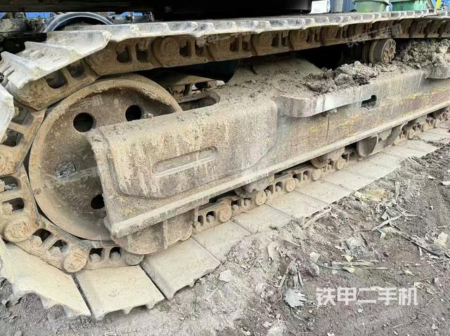 单侧履带整体（整机外观）