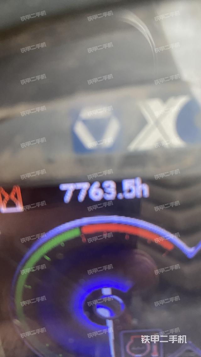 駕駛室整體（整機外觀）