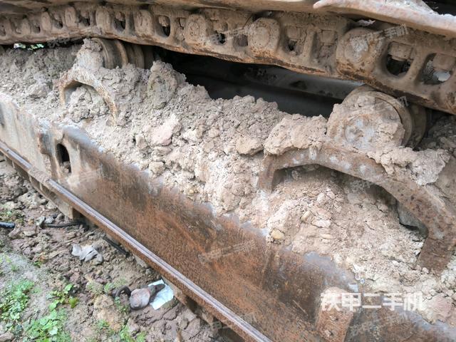 右側(cè)行走馬達蓋板（行走機構(gòu)）