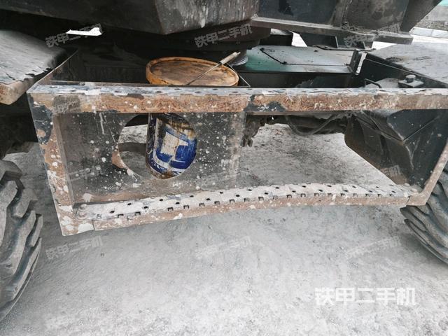 左托鏈輪和鏈筋(行走機(jī)構(gòu)) 左托鏈輪和鏈筋(行走機(jī)構(gòu))