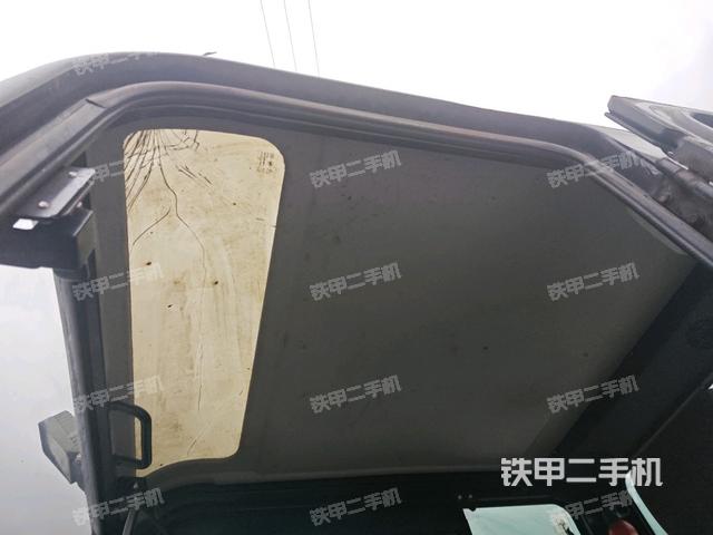 頂棚整體(駕駛室部分) 頂棚整體(駕駛室部分)
