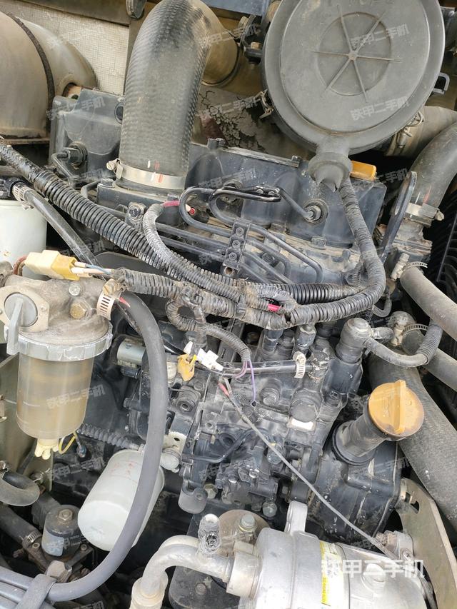 發(fā)動(dòng)機(jī)室(上車部件) 發(fā)動(dòng)機(jī)室(上車部件)