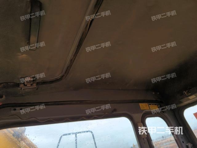 駕駛室整體(整機(jī)外觀) 駕駛室整體(整機(jī)外觀)