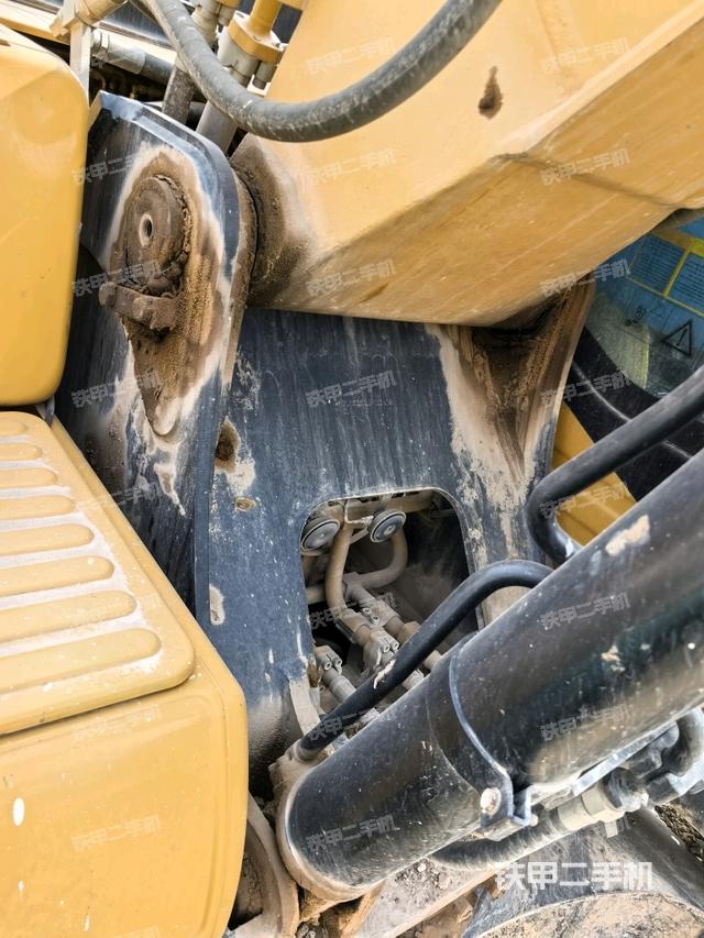 大臂根部?斜視（工作和回轉(zhuǎn)裝置）