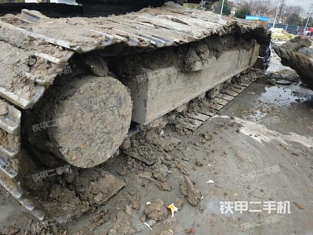 左驅(qū)動(dòng)輪（行走機(jī)構(gòu)）