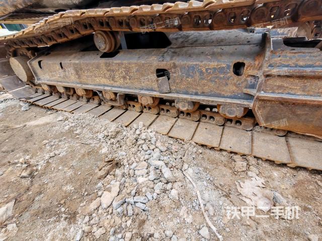 右側履帶整體（行走機構）