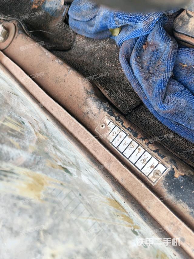 座椅后部(駕駛室部分) 座椅后部(駕駛室部分)