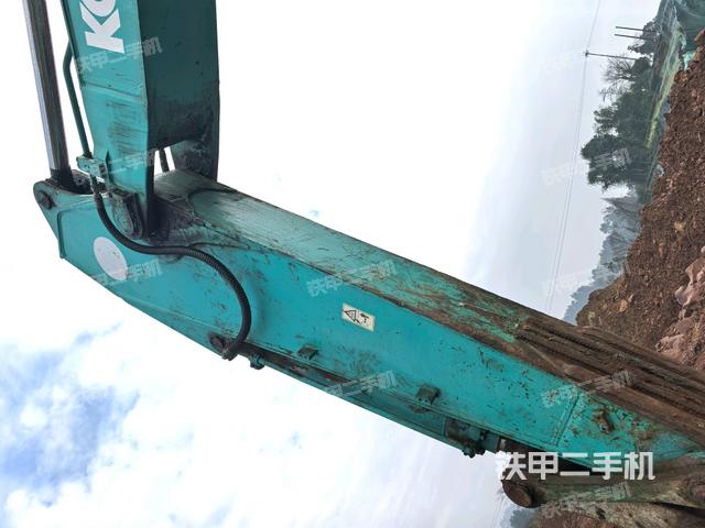 大臂根部?斜視(工作和回轉(zhuǎn)裝置) 大臂根部?斜視(工作和回轉(zhuǎn)裝置)
