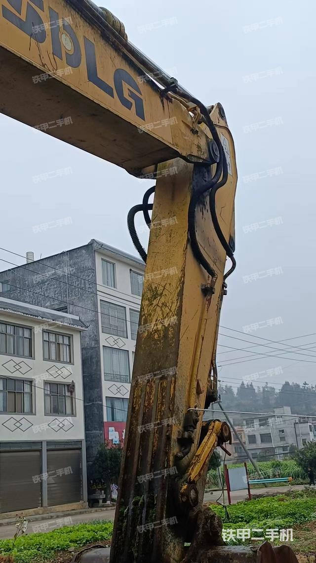 發(fā)動(dòng)機(jī)整體俯視(整機(jī)外觀) 發(fā)動(dòng)機(jī)整體俯視(整機(jī)外觀)