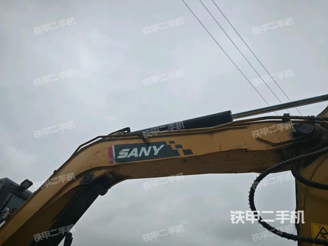 大臂整體?右側(cè)(工作和回轉(zhuǎn)裝置) 大臂整體?右側(cè)(工作和回轉(zhuǎn)裝置)