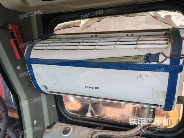 駕駛室左前45度(駕駛室部分) 駕駛室左前45度(駕駛室部分)