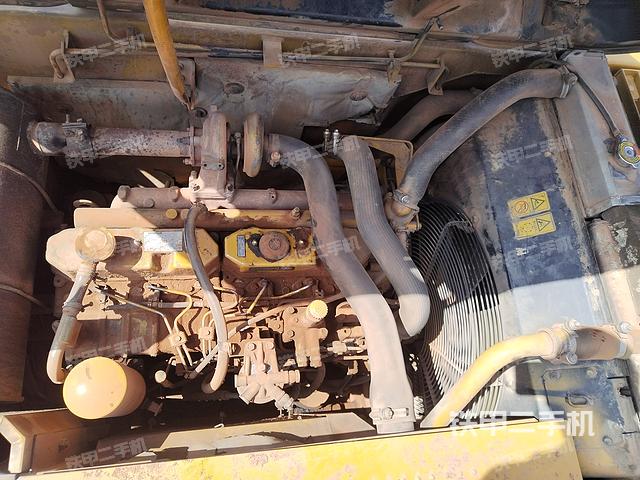 发动机整体俯视（整机外观）