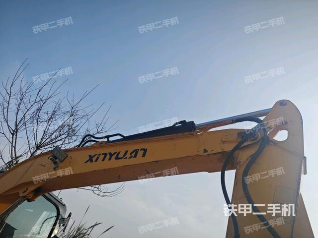 大臂整體?右側（工作和回轉裝置）