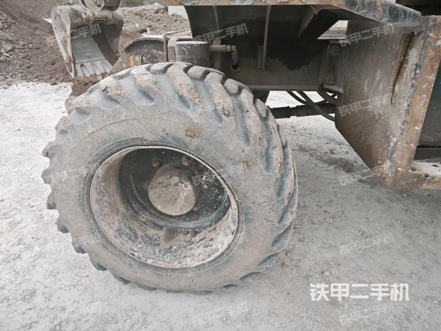 右驅(qū)動(dòng)輪(行走機(jī)構(gòu)) 右驅(qū)動(dòng)輪(行走機(jī)構(gòu))