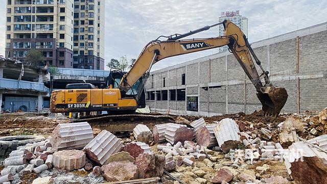 整機右后45°（整機外觀）