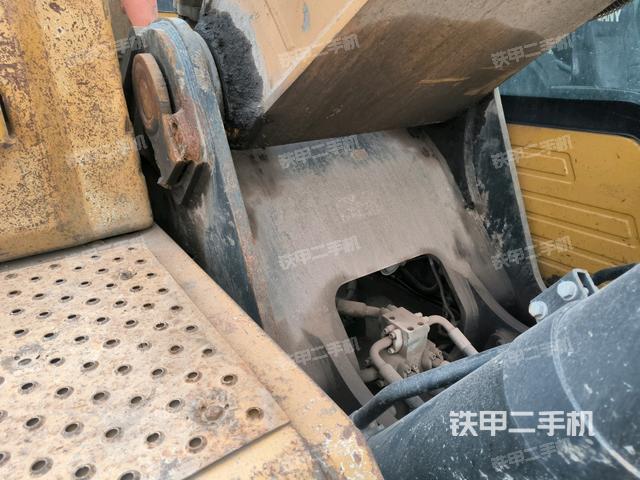 大臂根部?斜視（工作和回轉(zhuǎn)裝置）