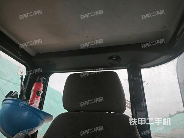 座椅后部(駕駛室部分) 座椅后部(駕駛室部分)