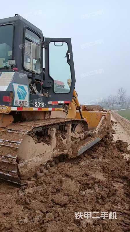 整機右側(cè)（設(shè)備外觀及核心部件）