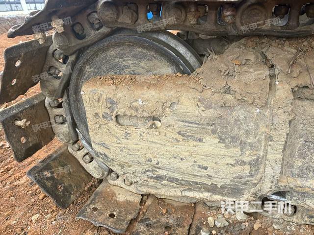 左側(cè)履帶整體?（行走機(jī)構(gòu)）