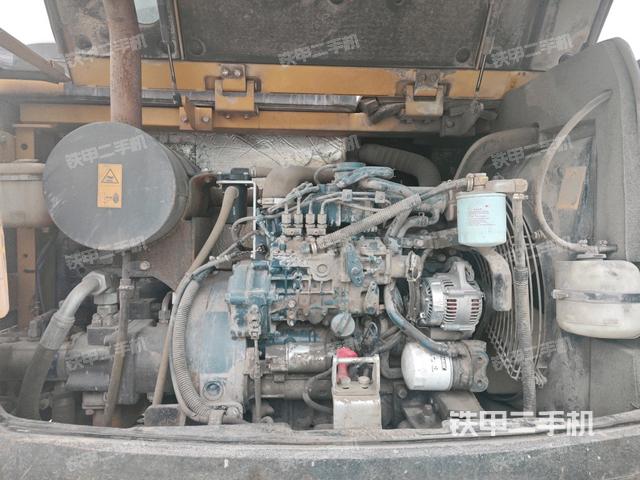 發(fā)動(dòng)機(jī)室(上車(chē)部件) 發(fā)動(dòng)機(jī)室(上車(chē)部件)