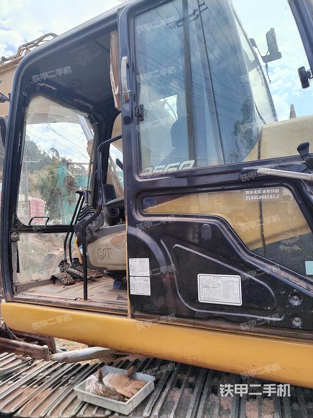 驾驶室整体（整机外观）