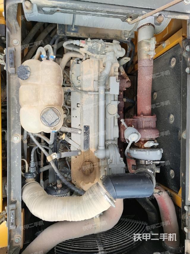 發(fā)動機室(上車部件) 發(fā)動機室(上車部件)