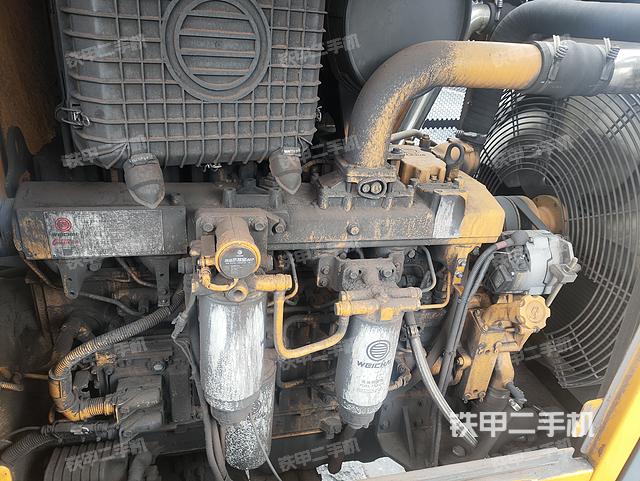 发动机左侧（整机外观及大件）