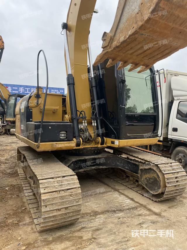 整機(jī)右后45°(整機(jī)外觀) 整機(jī)右后45°(整機(jī)外觀)