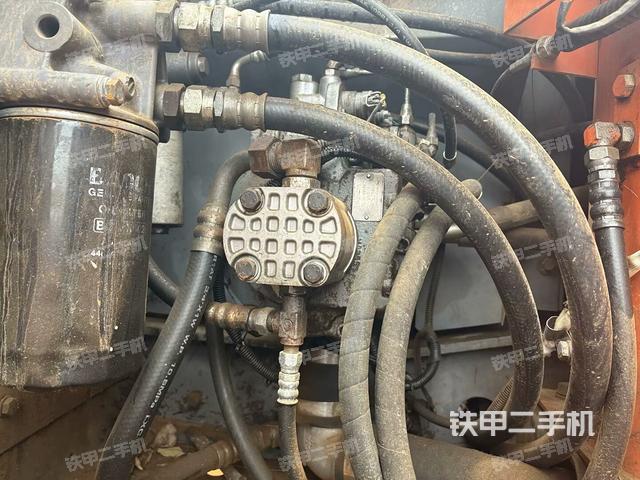 電瓶（大件艙室）