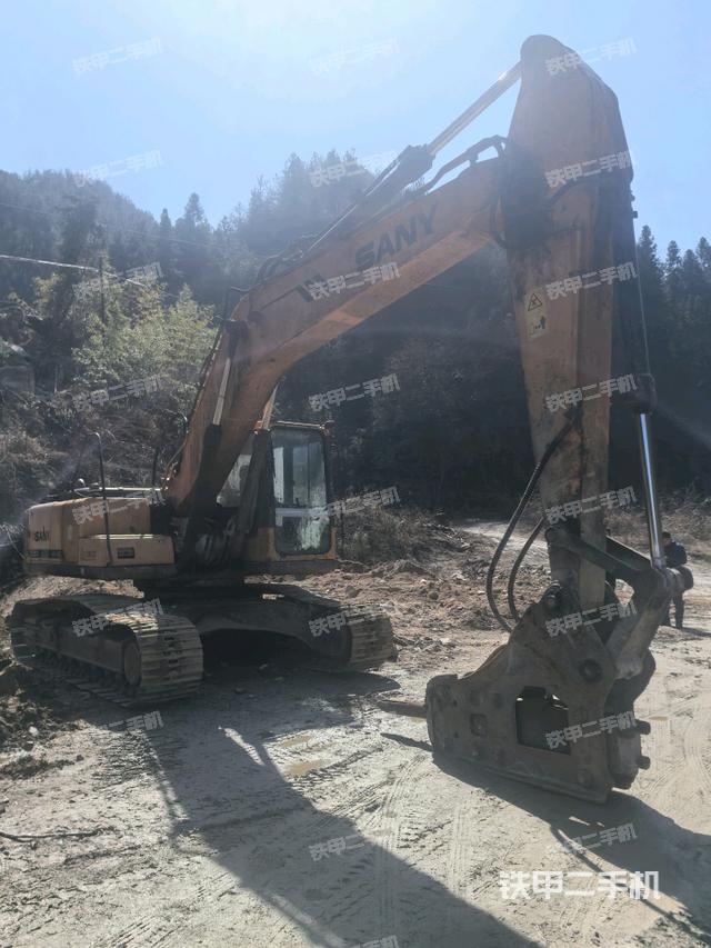 右前45(整機(jī)外觀) 右前45(整機(jī)外觀)