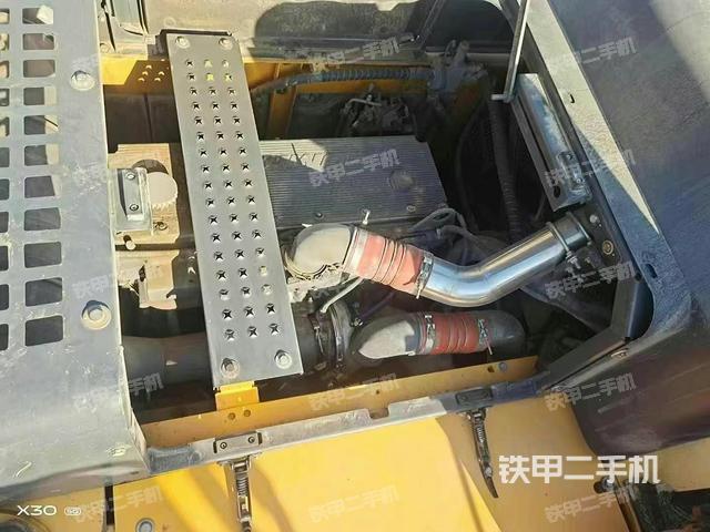 发动机整体俯视（整机外观）