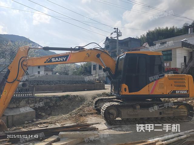 驾驶室顶部（整机外观）