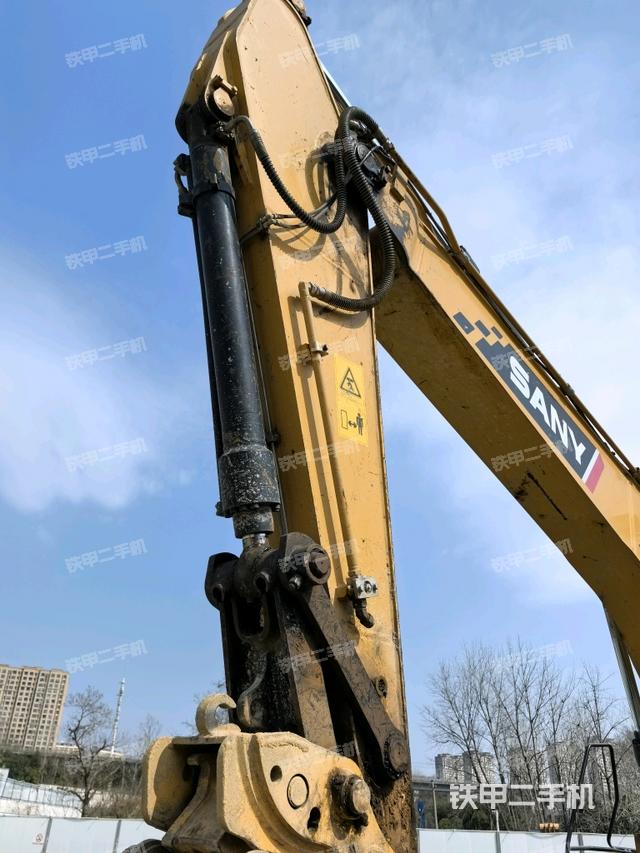 小臂整體左后（工作和回轉(zhuǎn)裝置）