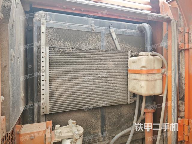 散熱器正面（大件艙室）