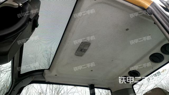 駕駛室頂部(整機外觀) 駕駛室頂部(整機外觀)