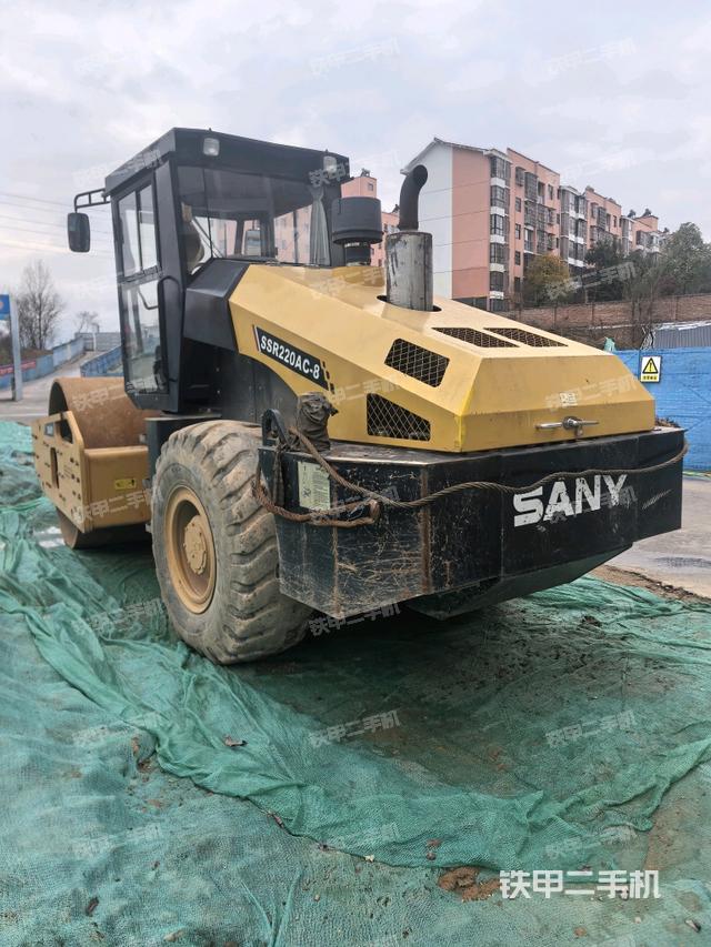 左后45°（壓路機整機外觀）