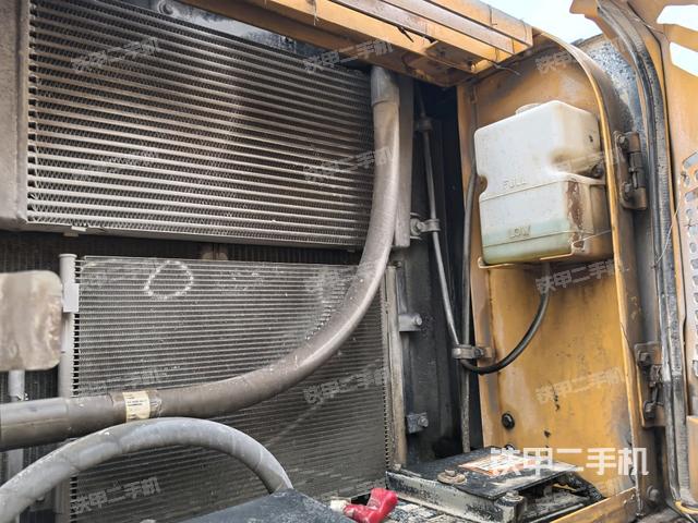 散熱器正面（大件艙室）