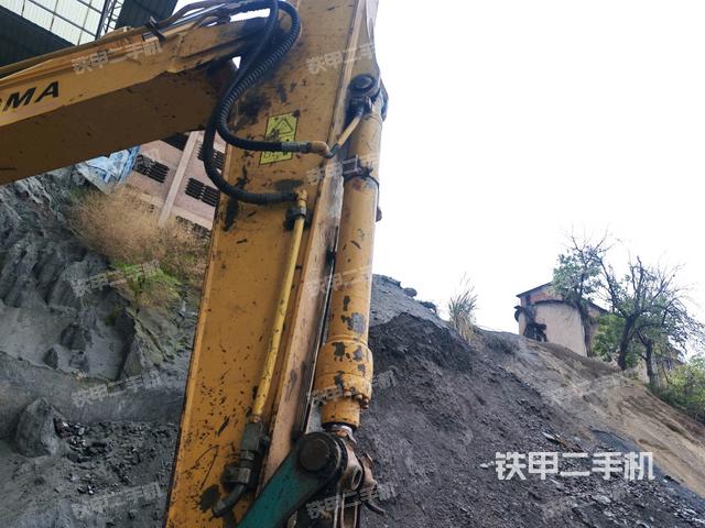 小臂整體左后(工作和回轉(zhuǎn)裝置) 小臂整體左后(工作和回轉(zhuǎn)裝置)