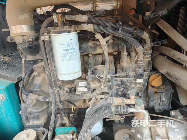 发动机整体俯视（整机外观）