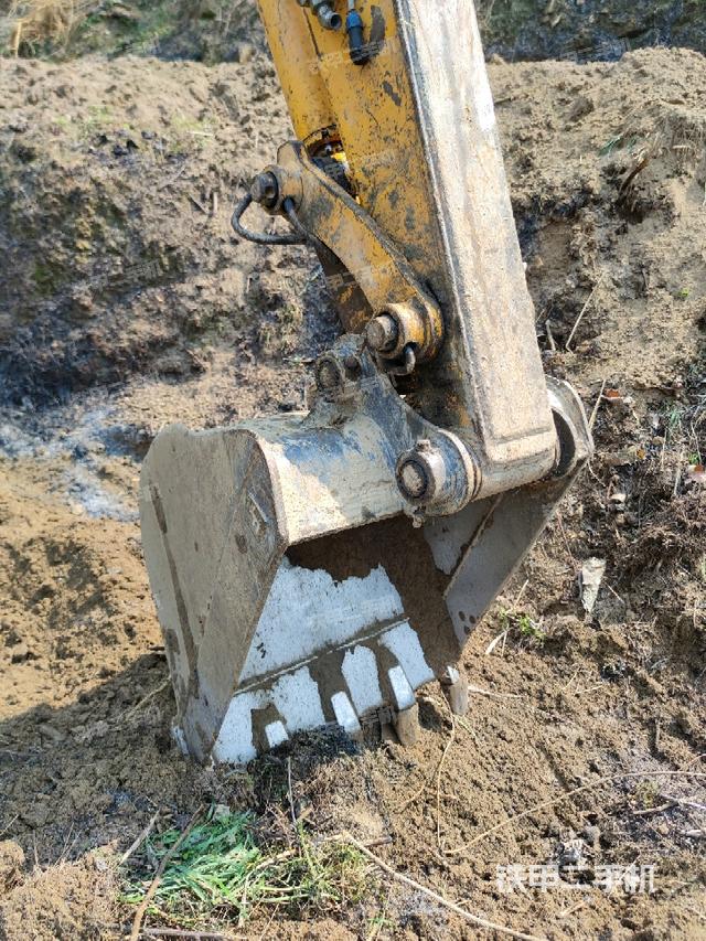 鏟斗右后整體（工作和回轉裝置）