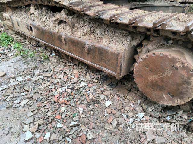 右側(cè)履帶整體（行走機構(gòu)）