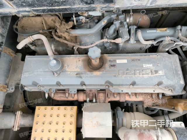 氣門室蓋螺絲特寫（上車部件）