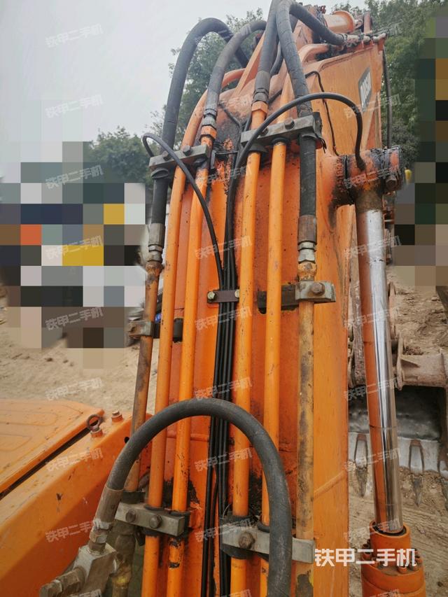 大臂背部俯視（工作和回轉(zhuǎn)裝置）