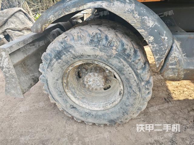 左驅動輪（行走機構）