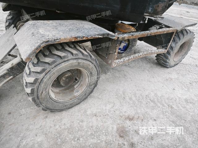 左側(cè)履帶整體?(行走機(jī)構(gòu)) 左側(cè)履帶整體?(行走機(jī)構(gòu))