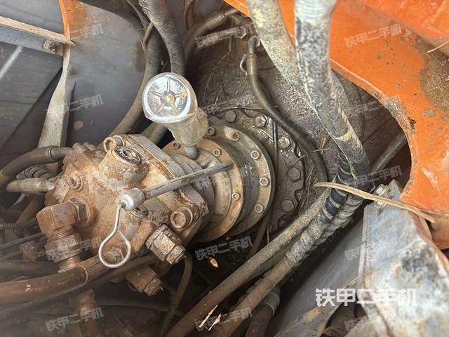 回轉(zhuǎn)馬達(dá)（上車(chē)部件）